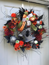 Halloween Skull with Top Hat and Spider Wreath for Front Door, Halloween Theme Party Decor, Spooky Gothic Floral Grapevine