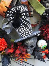 Halloween Skull with Top Hat and Spider Wreath for Front Door, Halloween Theme Party Decor, Spooky Gothic Floral Grapevine