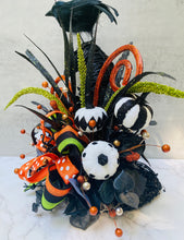 Halloween Table Arrangement, Witch Hat Centerpiece with Black Crow, Cute Pumpkin Halloween Party Decor