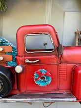 Rustic Christmas Old Red Truck Wreath, Buffalo Plaid Evergreen Porch Decor, Farmhouse Christmas Decor for Front Door